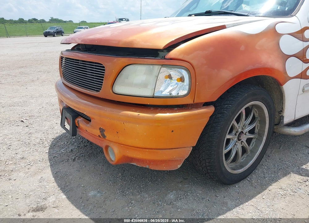 1998 FORD F-150 STANDARD/XL/XLT VIN: 1FTZF172XWKB68955
