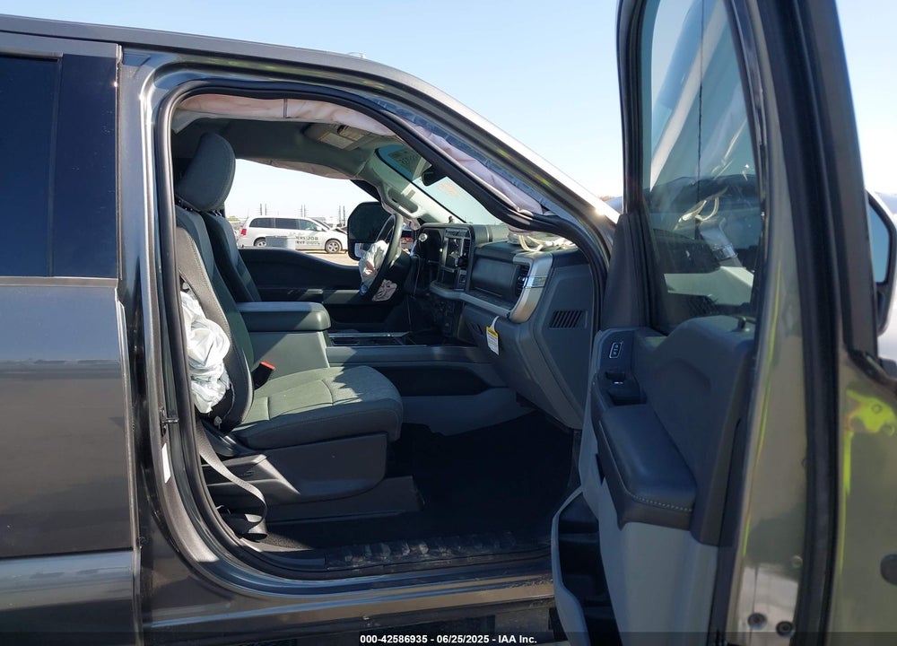 2025 FORD F-350 XLT VIN: 1FT8W3DT9SED24139