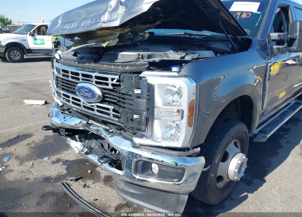 2025 FORD F-350 XLT VIN: 1FT8W3DT9SED24139