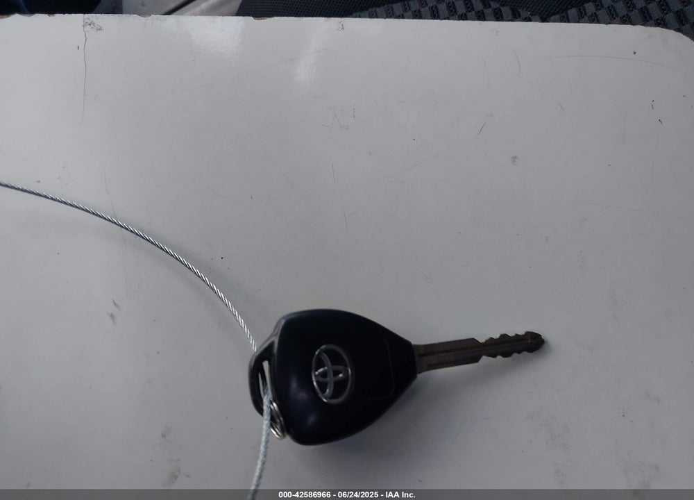 2008 TOYOTA RAV4 VIN: JTMBK32V386028431