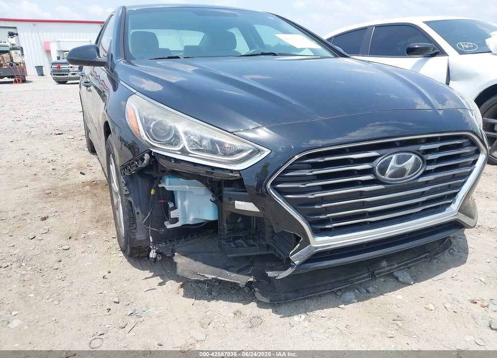2018 HYUNDAI SONATA VIN: 5NPE24AF4JH617979