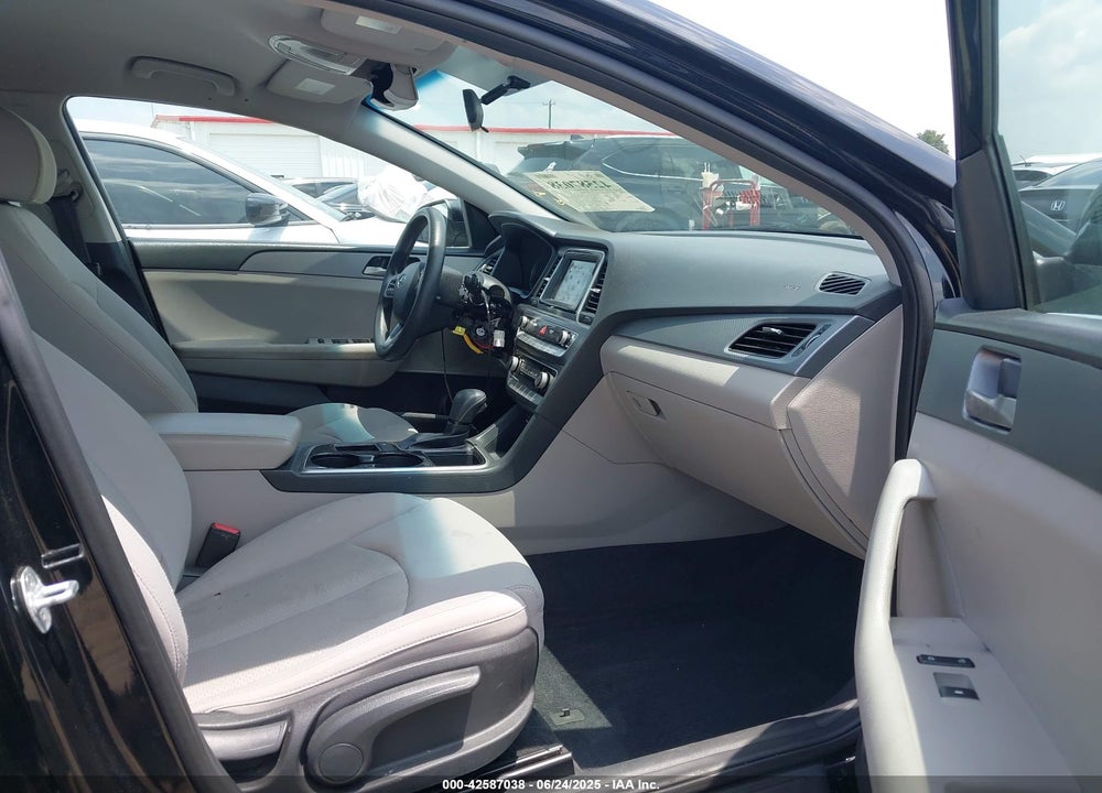 2018 HYUNDAI SONATA VIN: 5NPE24AF4JH617979