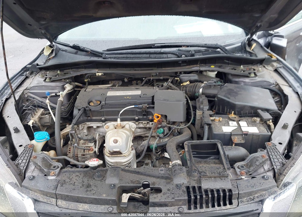 2014 HONDA ACCORD VIN: 1HGCR2F84EA210437