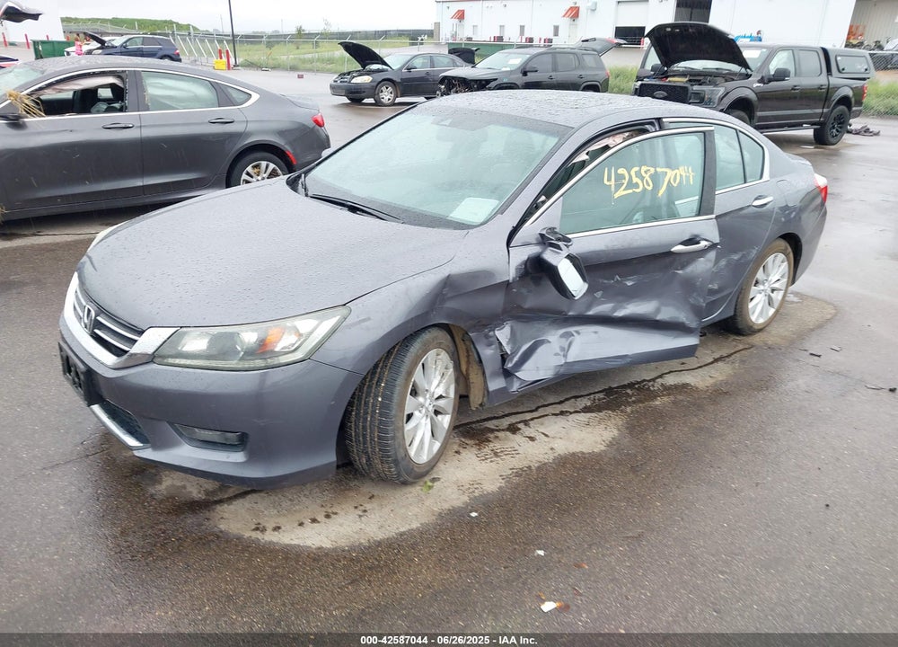 2014 HONDA ACCORD VIN: 1HGCR2F84EA210437