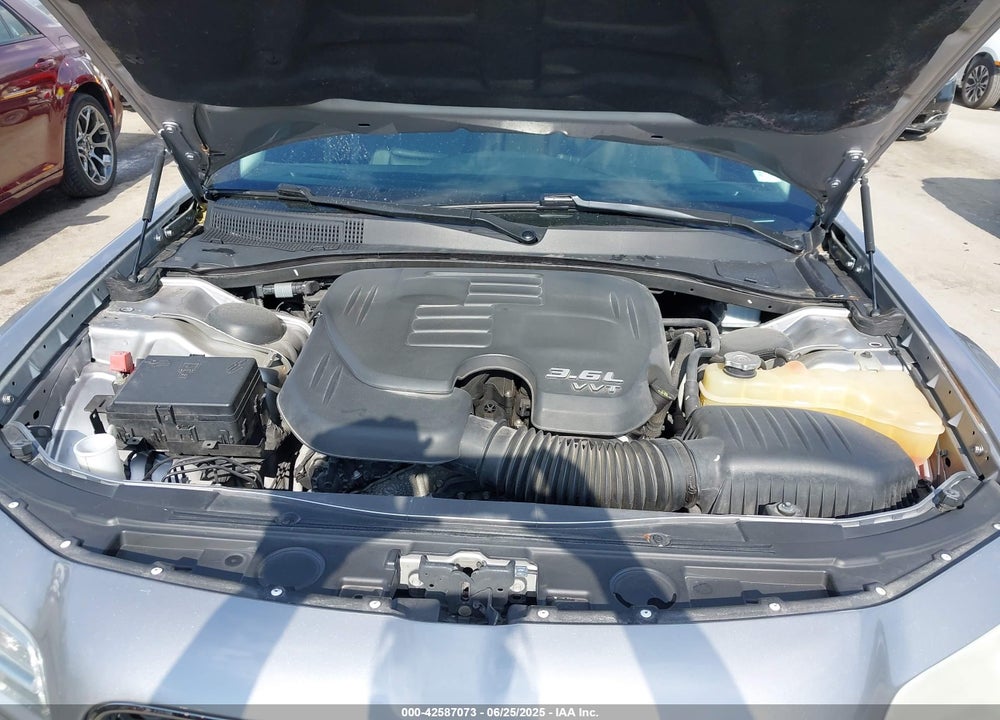 2016 CHRYSLER 300 VIN: 2C3CCAAG5GH243691