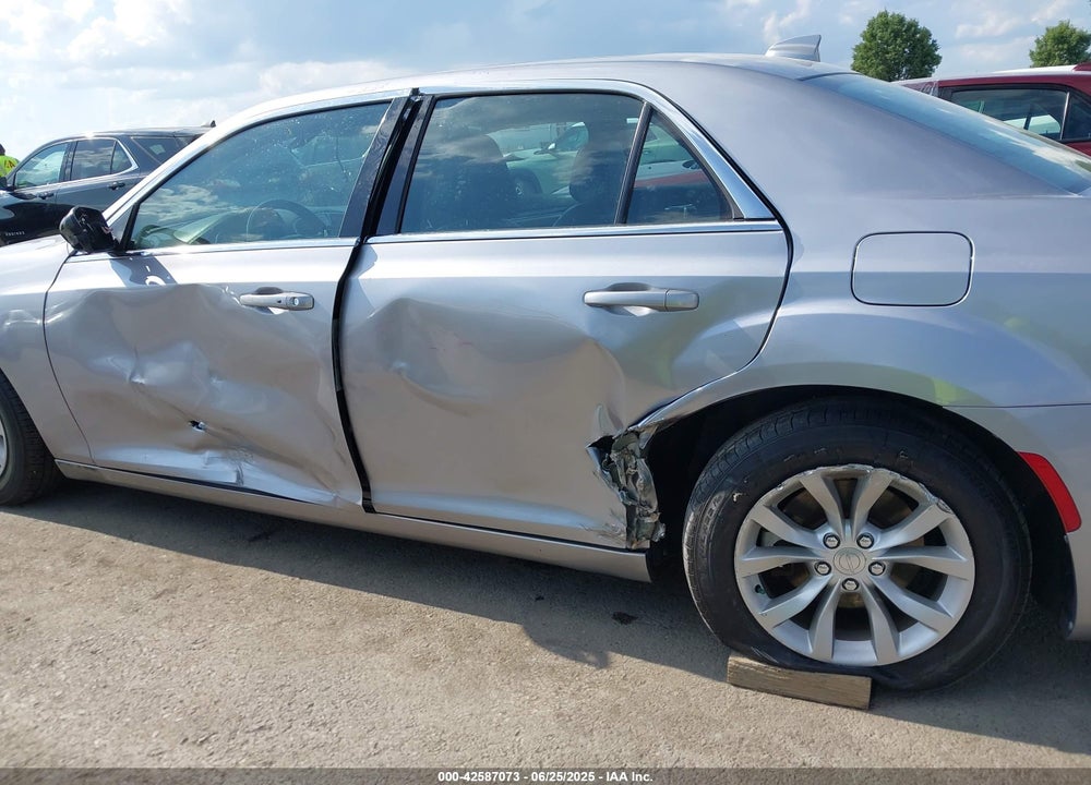 2016 CHRYSLER 300 VIN: 2C3CCAAG5GH243691