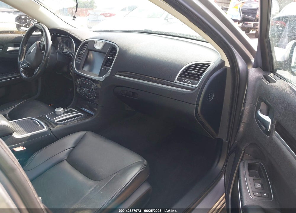 2016 CHRYSLER 300 VIN: 2C3CCAAG5GH243691