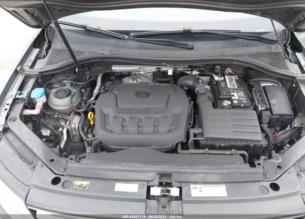 2019 VOLKSWAGEN TIGUAN VIN: 3VV1B7AX1KM062009