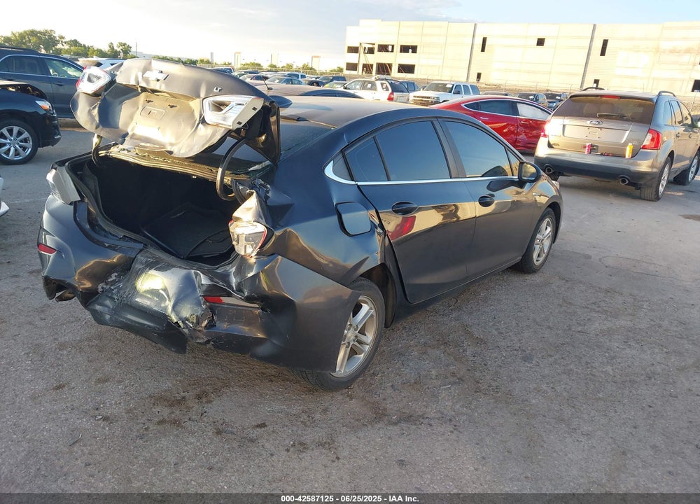 2017 CHEVROLET CRUZE VIN: 1G1BE5SM6H7221184