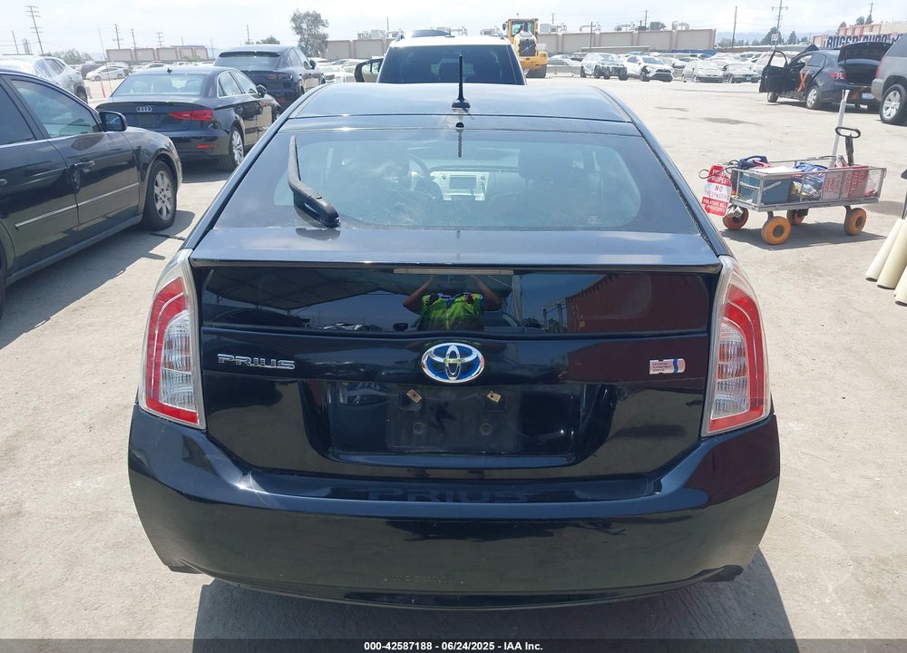 2015 TOYOTA PRIUS VIN: JTDKN3DU6F0461754