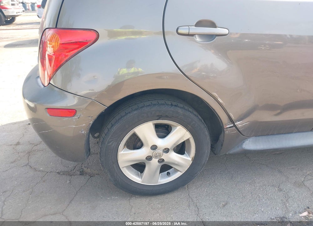 2005 SCION XA VIN: JTKKT624450127417