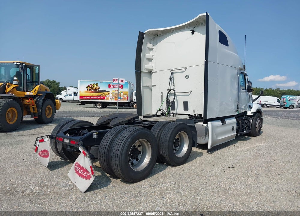 2024 PETERBILT 579 VIN: 1XPBD49X7RD638304
