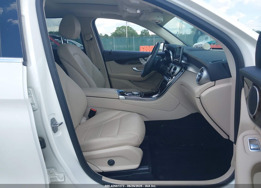 2017 MERCEDES-BENZ GLC CLASS VIN: WDC0G4JBXHF263828