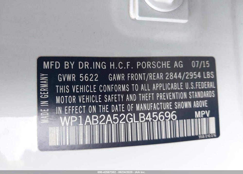 2016 PORSCHE MACAN VIN: WP1AB2A52GLB45696