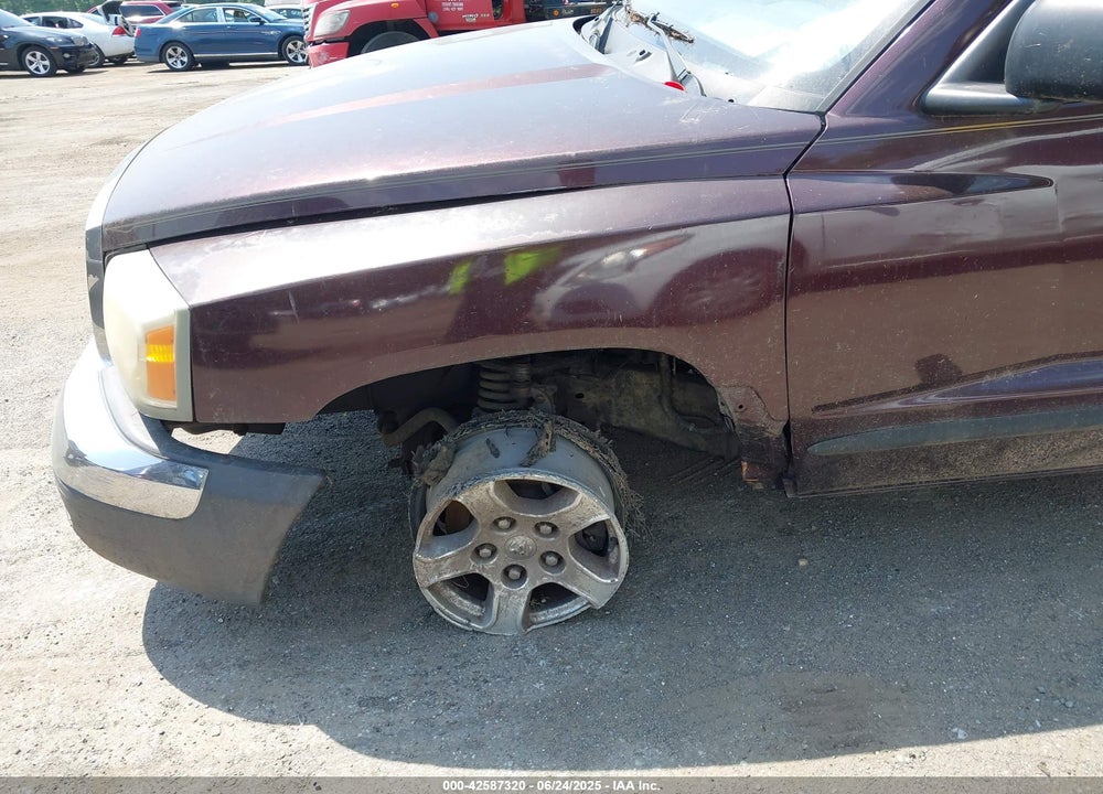 2005 DODGE DAKOTA SLT VIN: 1D7HE42N05S193871
