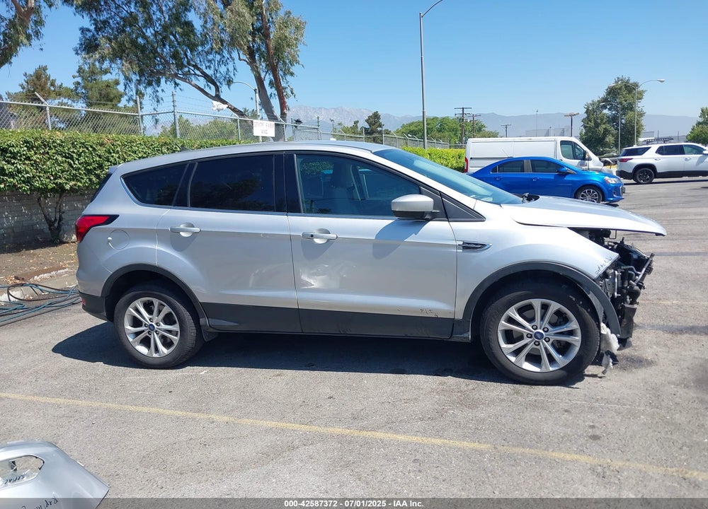 2019 FORD ESCAPE SE VIN: 1FMCU0GDXKUB05100