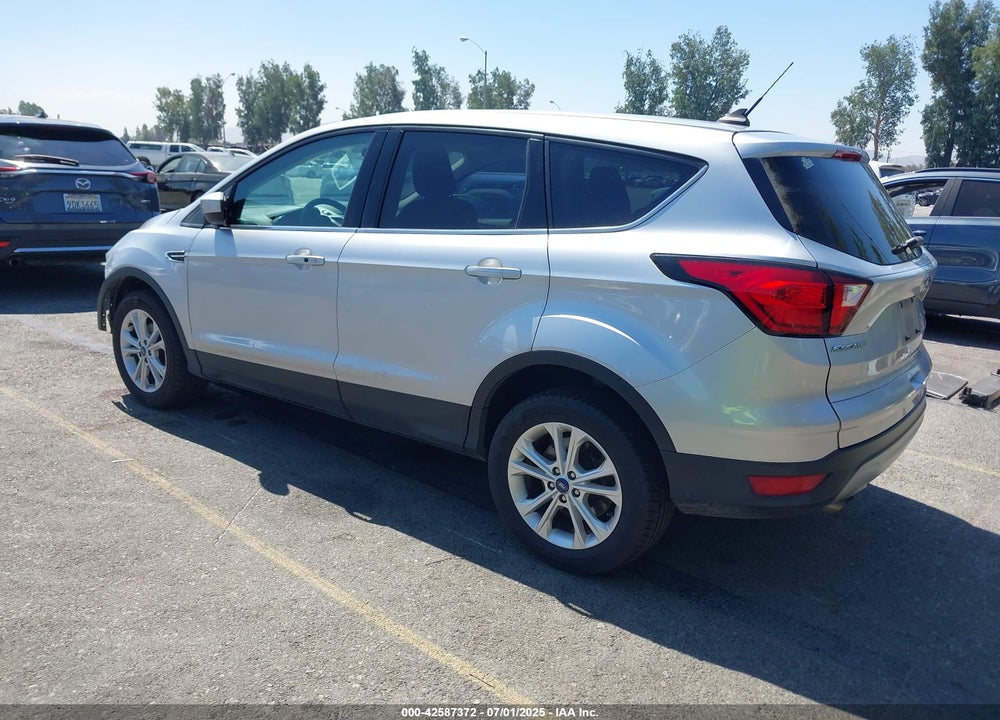2019 FORD ESCAPE SE VIN: 1FMCU0GDXKUB05100