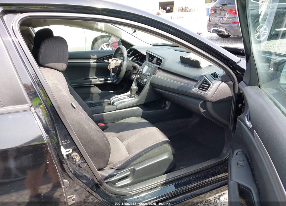 2018 HONDA CIVIC LX VIN: 19XFC2F5XJE201641