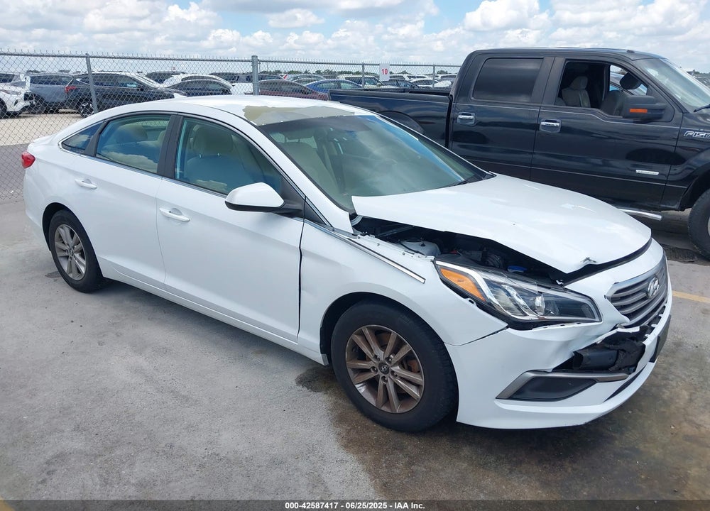 2016 HYUNDAI SONATA VIN: 5NPE24AF1GH285265
