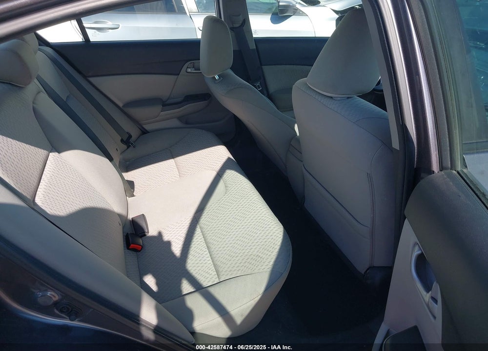 2014 HONDA CIVIC VIN: 19XFB2F53EE215048