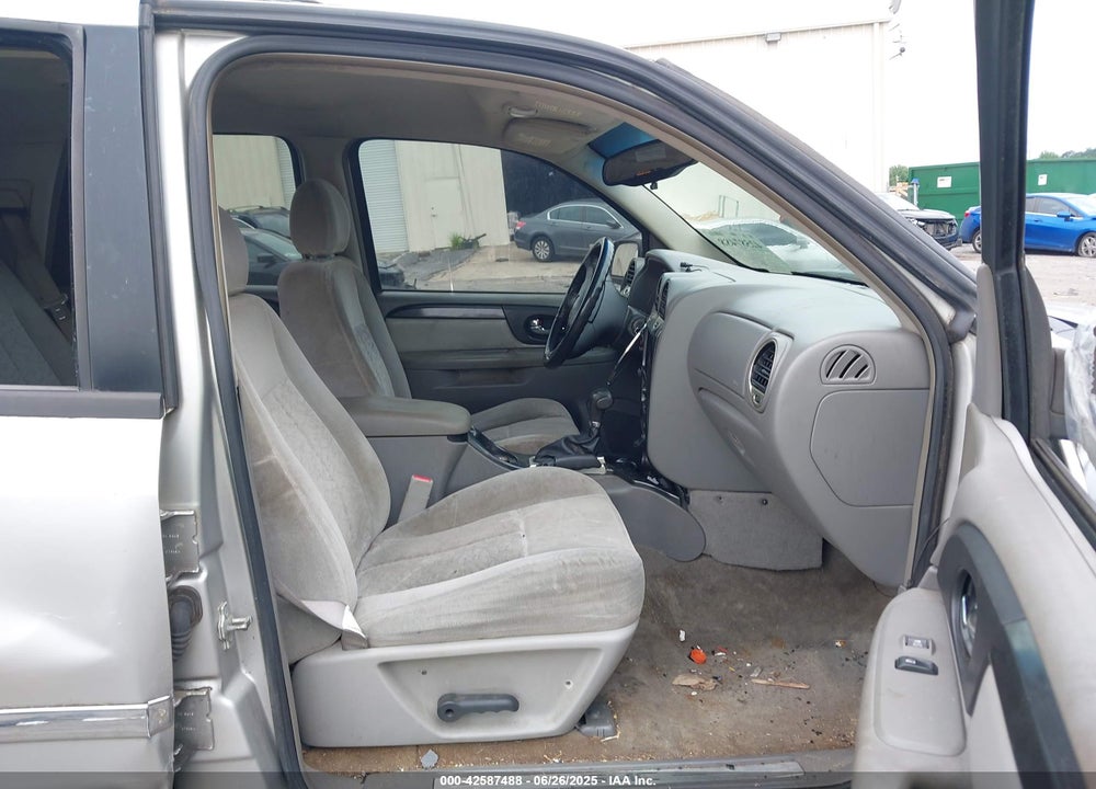2006 GMC ENVOY VIN: 1GKDS13S262230137