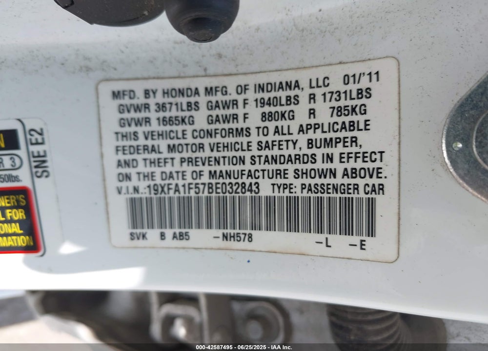 2011 HONDA CIVIC VIN: 19XFA1F57BE032843