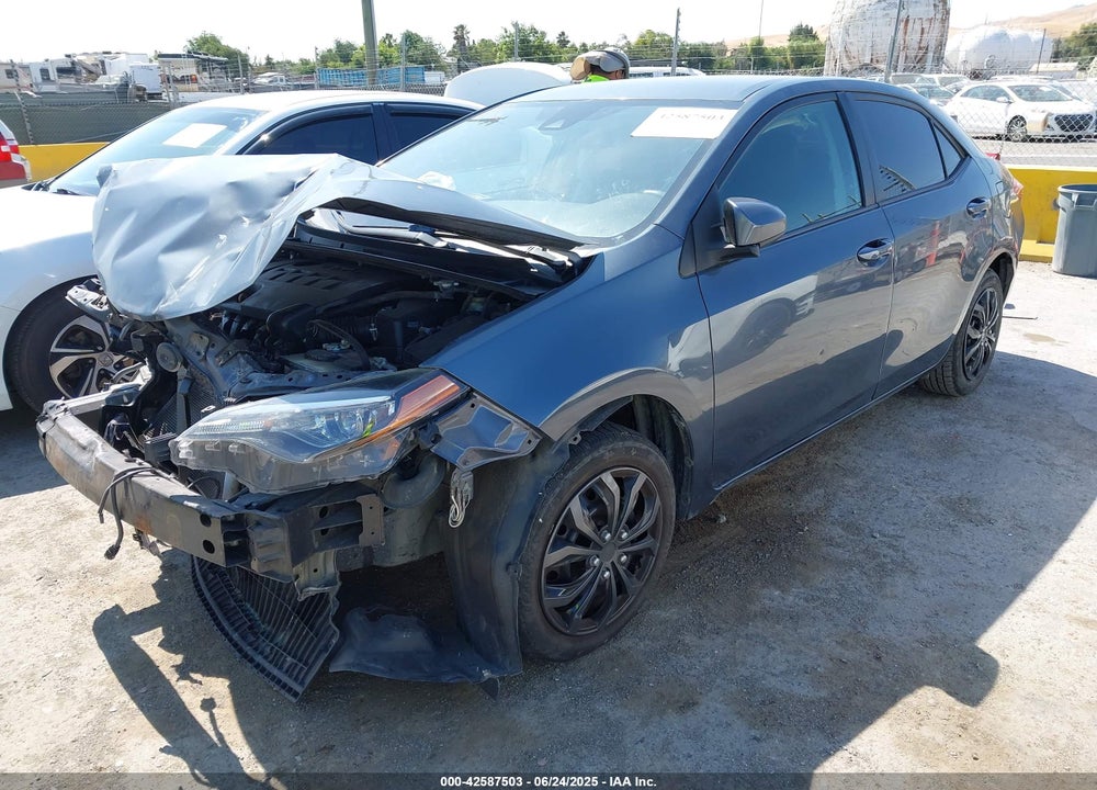 2018 TOYOTA COROLLA LE VIN: 5YFBURHE2JP826065