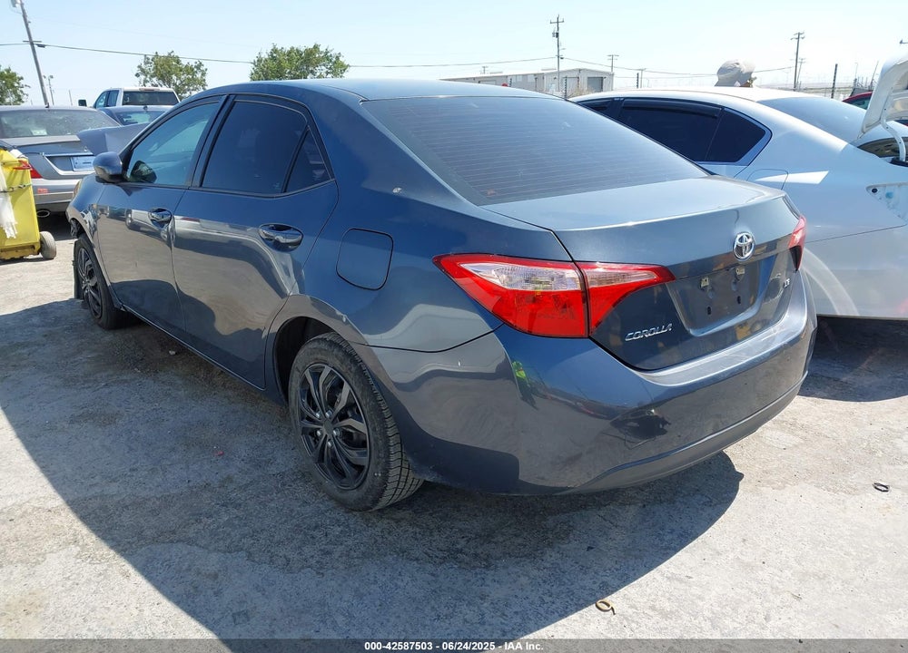 2018 TOYOTA COROLLA LE VIN: 5YFBURHE2JP826065