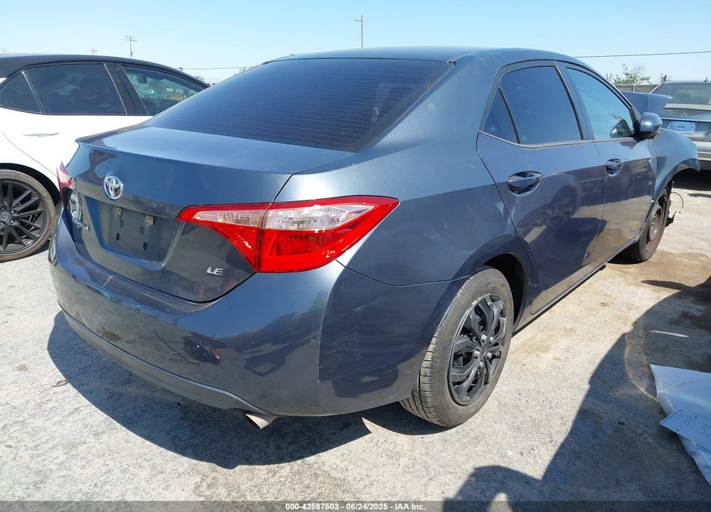 2018 TOYOTA COROLLA LE VIN: 5YFBURHE2JP826065