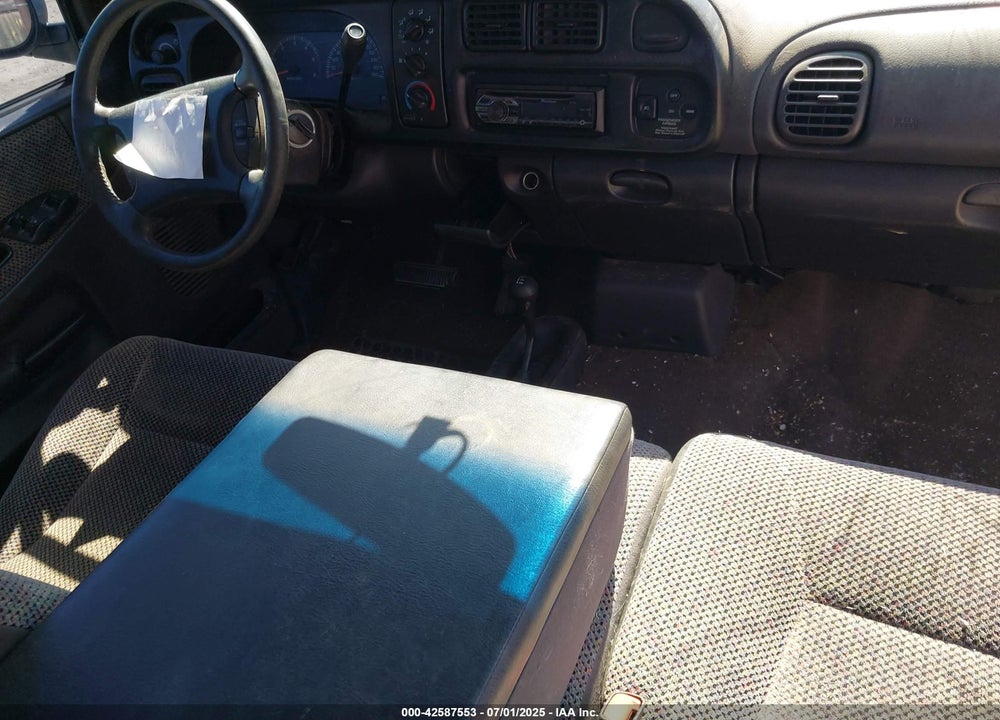 1998 DODGE RAM 1500 ST VIN: 3B7HF12Y6WM295203