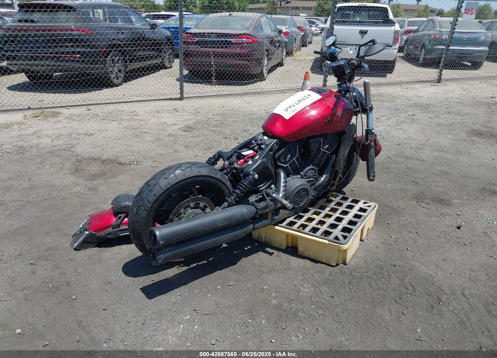 2023 INDIAN MOTORCYCLE CO. SCOUT BOBBER SIXTY ABS VIN: 56KMTA117P3192610