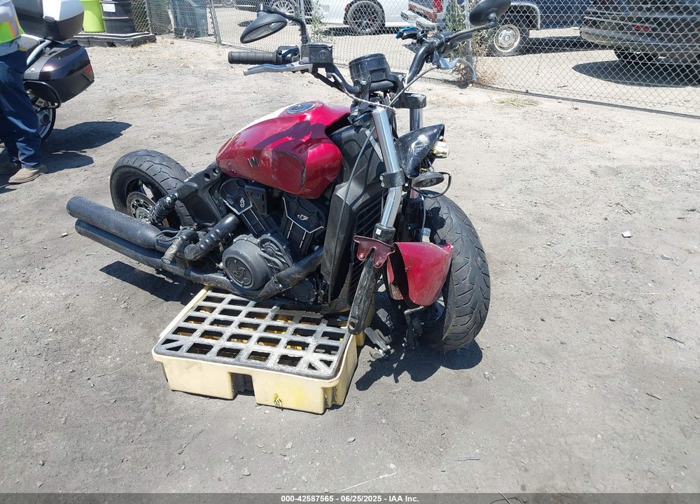 2023 INDIAN MOTORCYCLE CO. SCOUT BOBBER SIXTY ABS VIN: 56KMTA117P3192610