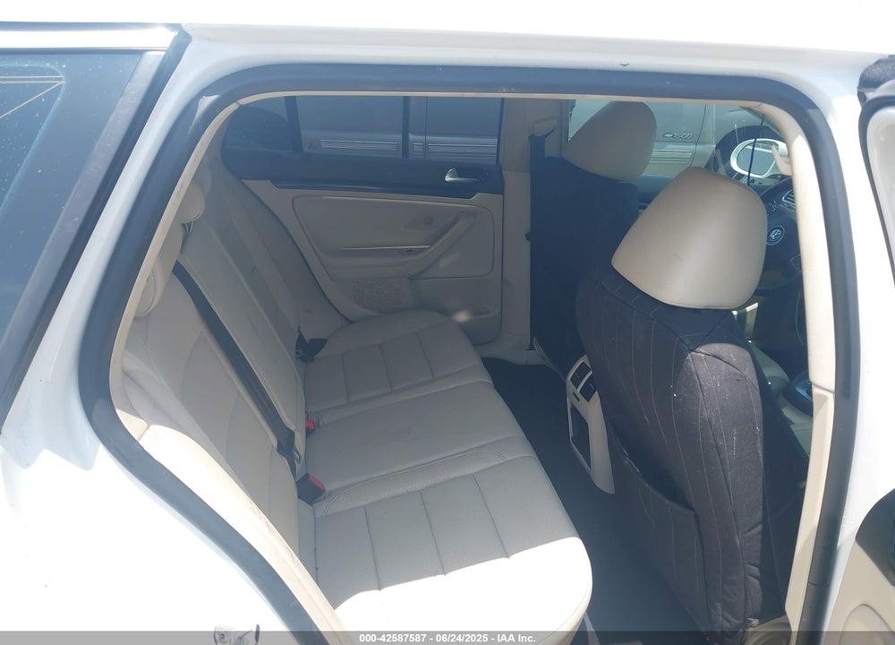 2013 VOLKSWAGEN JETTA VIN: 3VWPL7AJ8DM652662