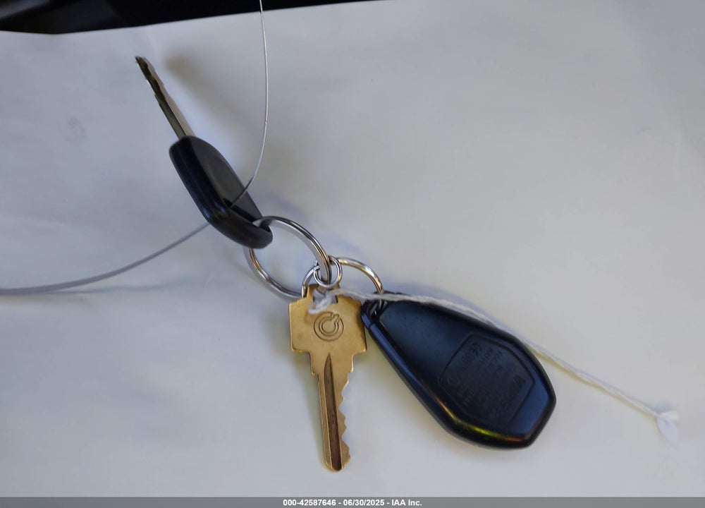 2010 HONDA FIT VIN: JHMGE8H28AS011837