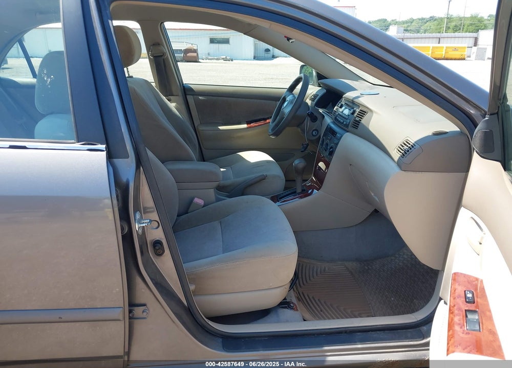 2005 TOYOTA COROLLA LE VIN: 1NXBR32E25Z375280