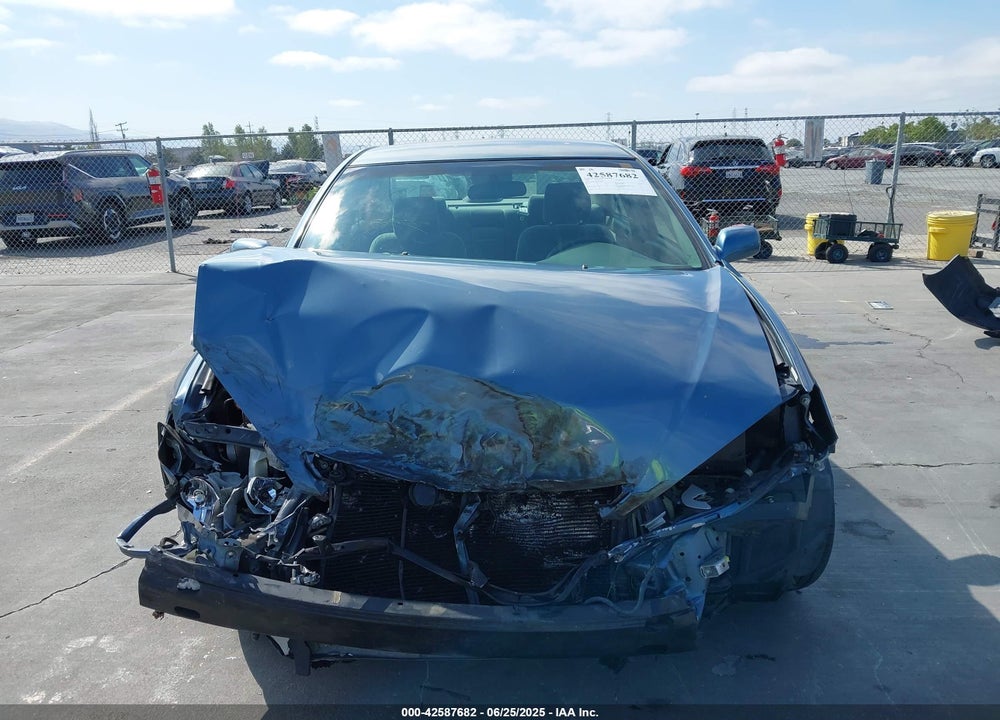 2002 TOYOTA CAMRY LE V6 VIN: 4T1BF30K12U524873