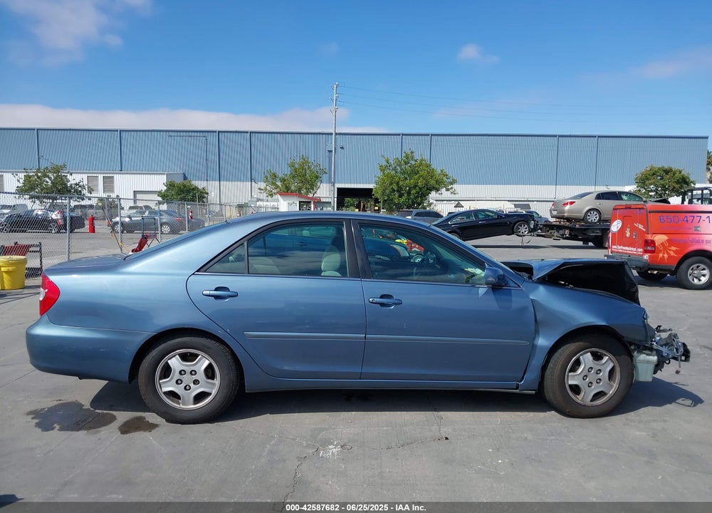 2002 TOYOTA CAMRY LE V6 VIN: 4T1BF30K12U524873