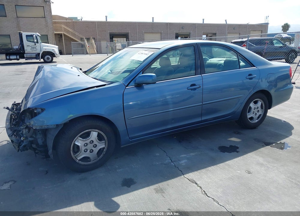 2002 TOYOTA CAMRY LE V6 VIN: 4T1BF30K12U524873