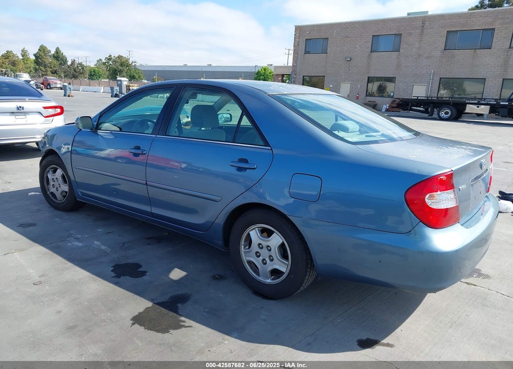 2002 TOYOTA CAMRY LE V6 VIN: 4T1BF30K12U524873