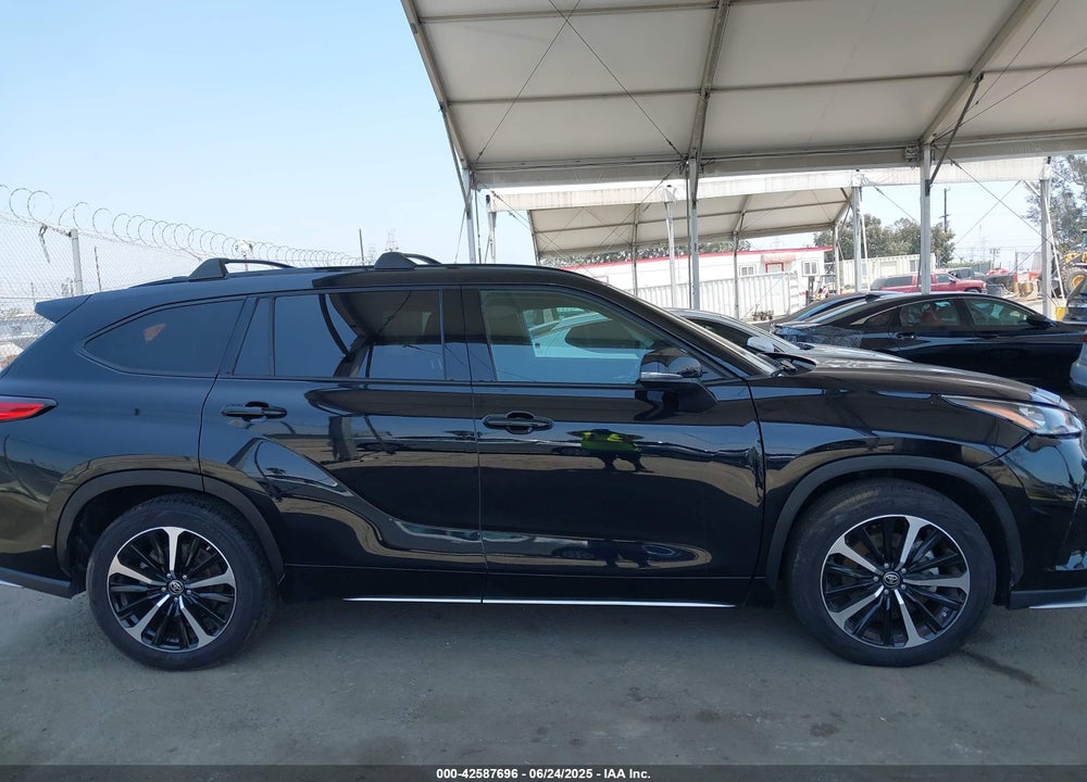 2021 TOYOTA HIGHLANDER VIN: 5TDJZRAHXMS088772