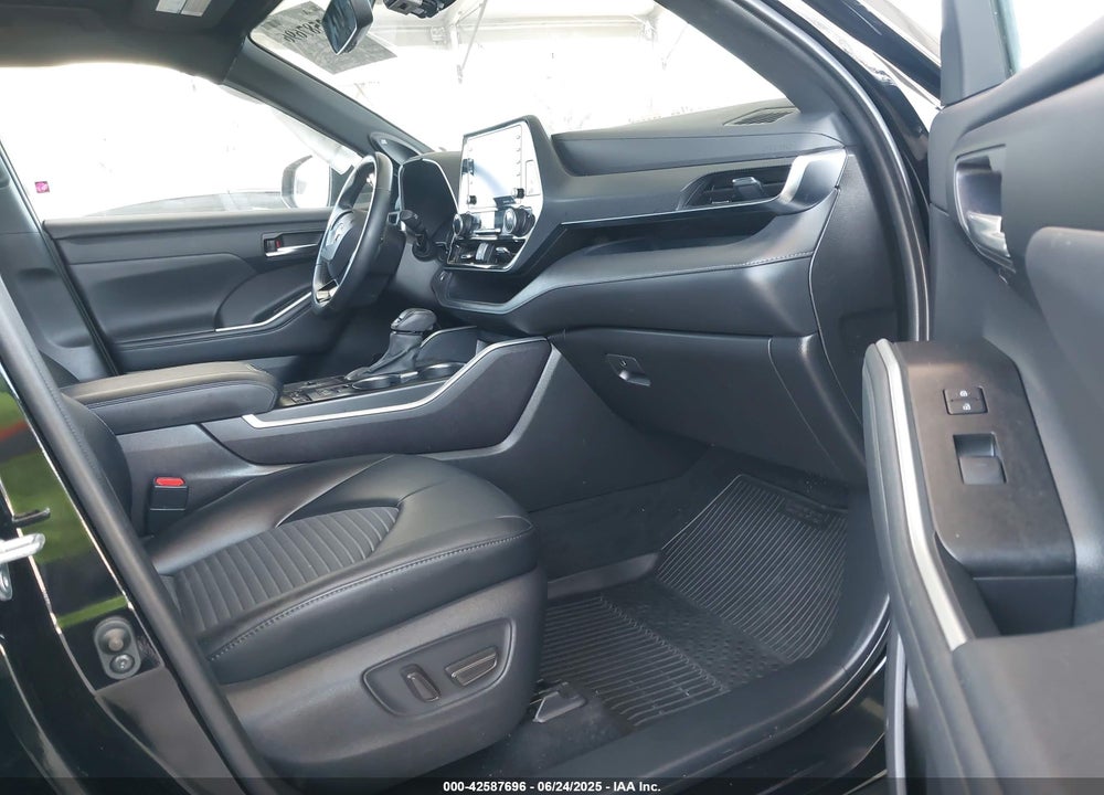 2021 TOYOTA HIGHLANDER VIN: 5TDJZRAHXMS088772