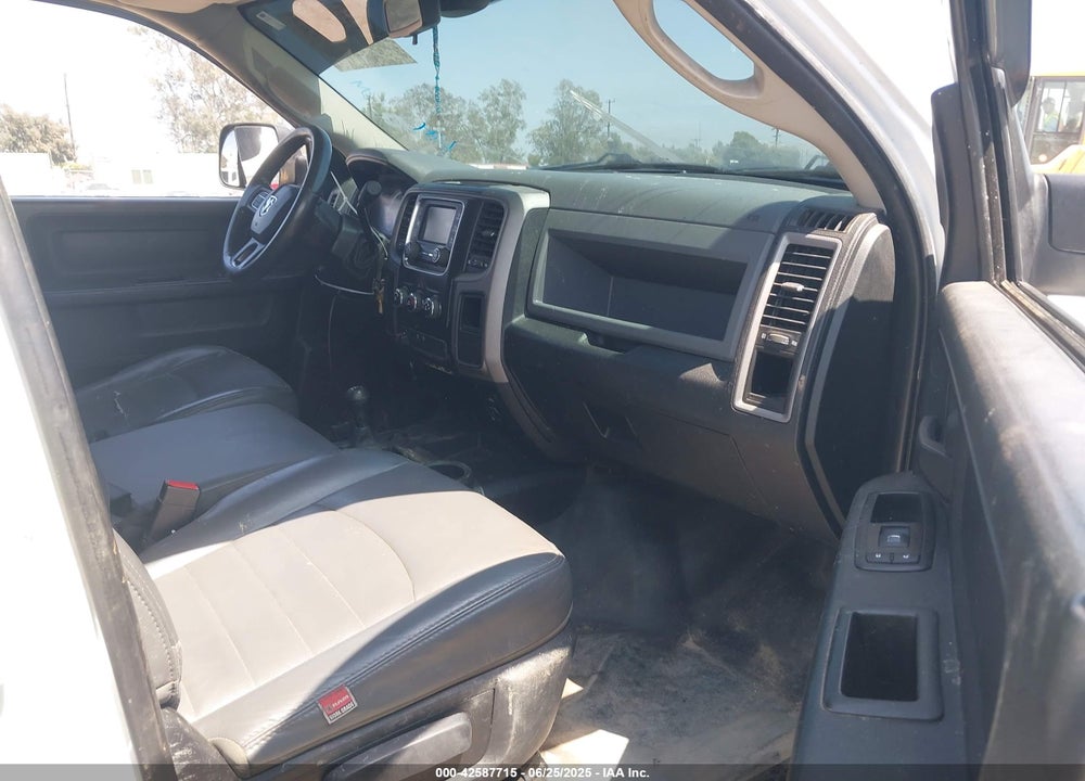 2015 RAM 2500 VIN: 3C6UR5HJXFG577728