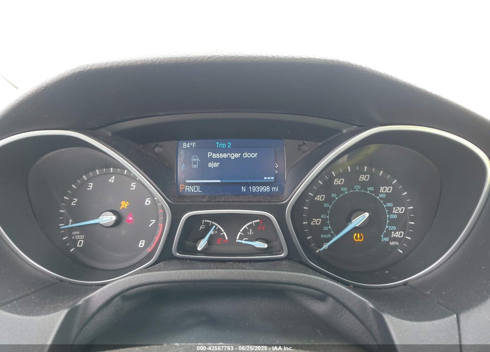 2014 FORD FOCUS VIN: 1FADP3K25EL266221