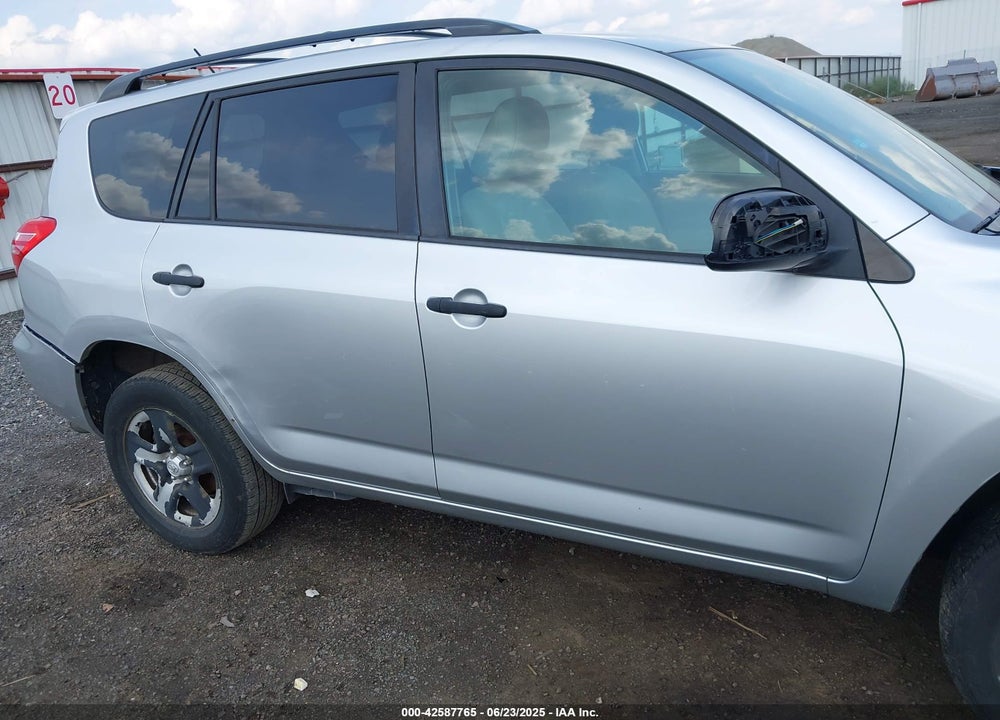 2011 TOYOTA RAV4 VIN: 2T3KF4DV9BW101122