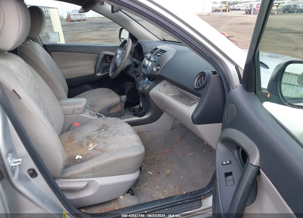 2011 TOYOTA RAV4 VIN: 2T3KF4DV9BW101122