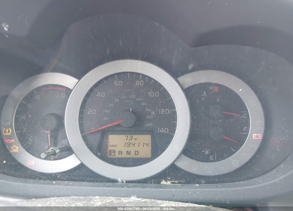 2011 TOYOTA RAV4 VIN: 2T3KF4DV9BW101122
