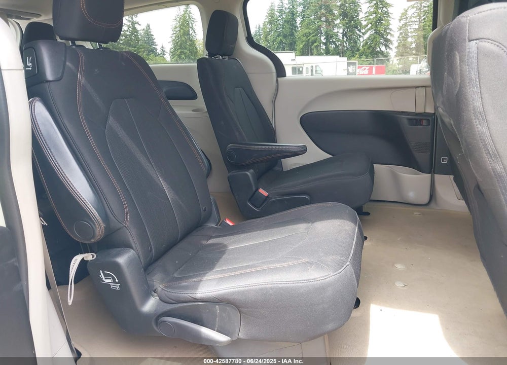 2017 CHRYSLER PACIFICA LX VIN: 2C4RC1CG5HR505627