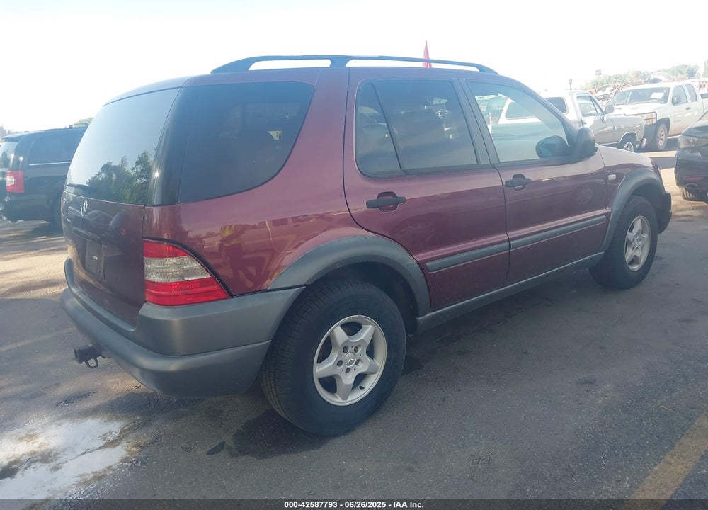 1999 MERCEDES-BENZ ML 320 VIN: 4JGAB54E5XA127036