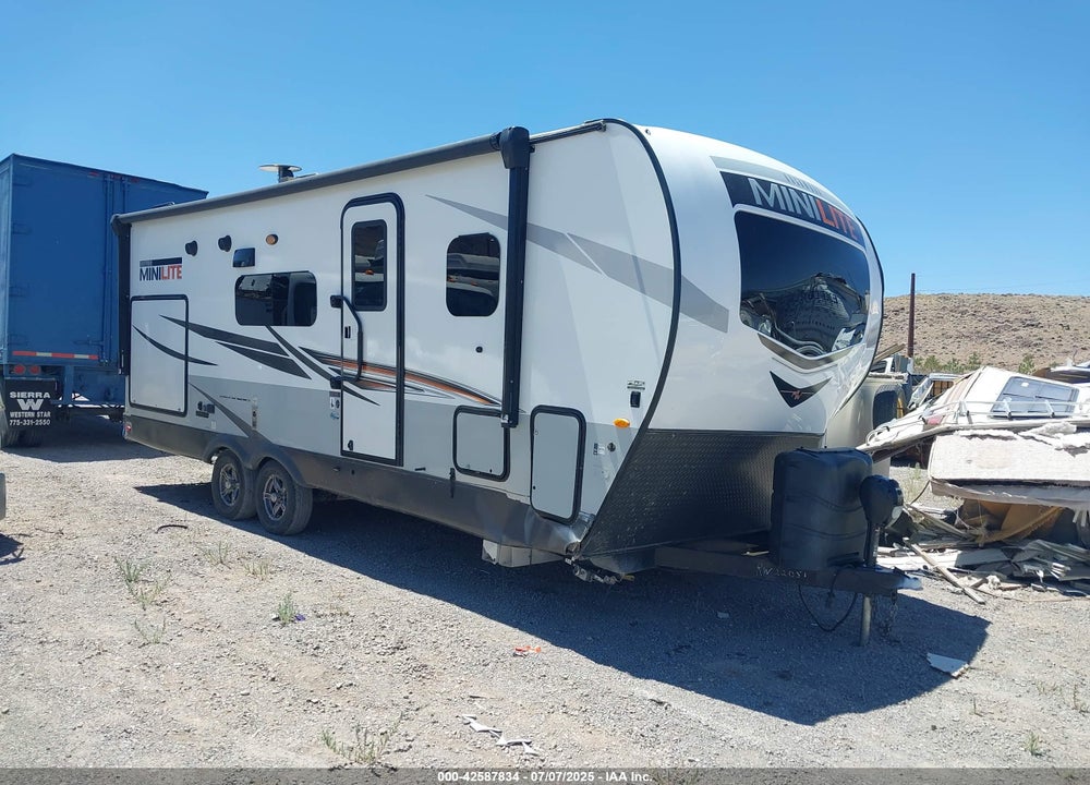 2022 FOREST RIVER ROCKWOOD MINI LITE 2507S TRAVEL TRAILER VIN: 4X4TRLA27ND447925