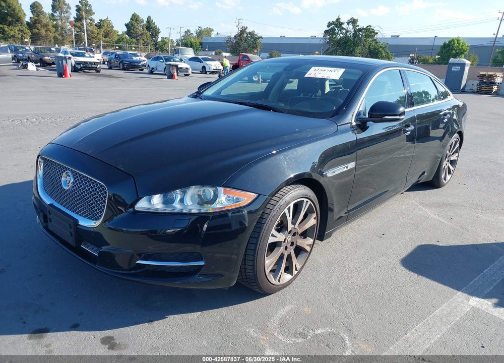 2011 JAGUAR XJ VIN: SAJWA2GE0BMV16344